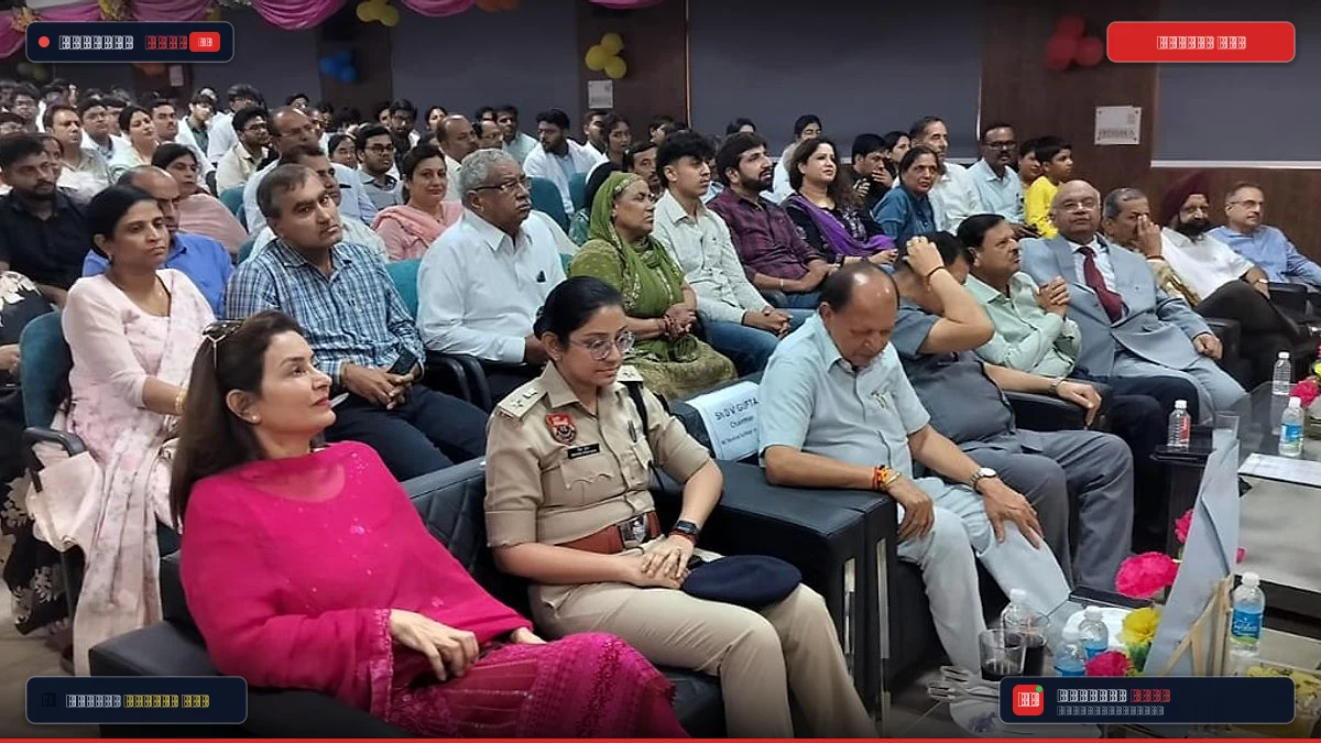 एनसी मेडिकल कॉलेज में एमबीबीएस के नए बैच की व्हाइट कोट सेरेमनी, छात्रों को दिलाई चरक शपथ