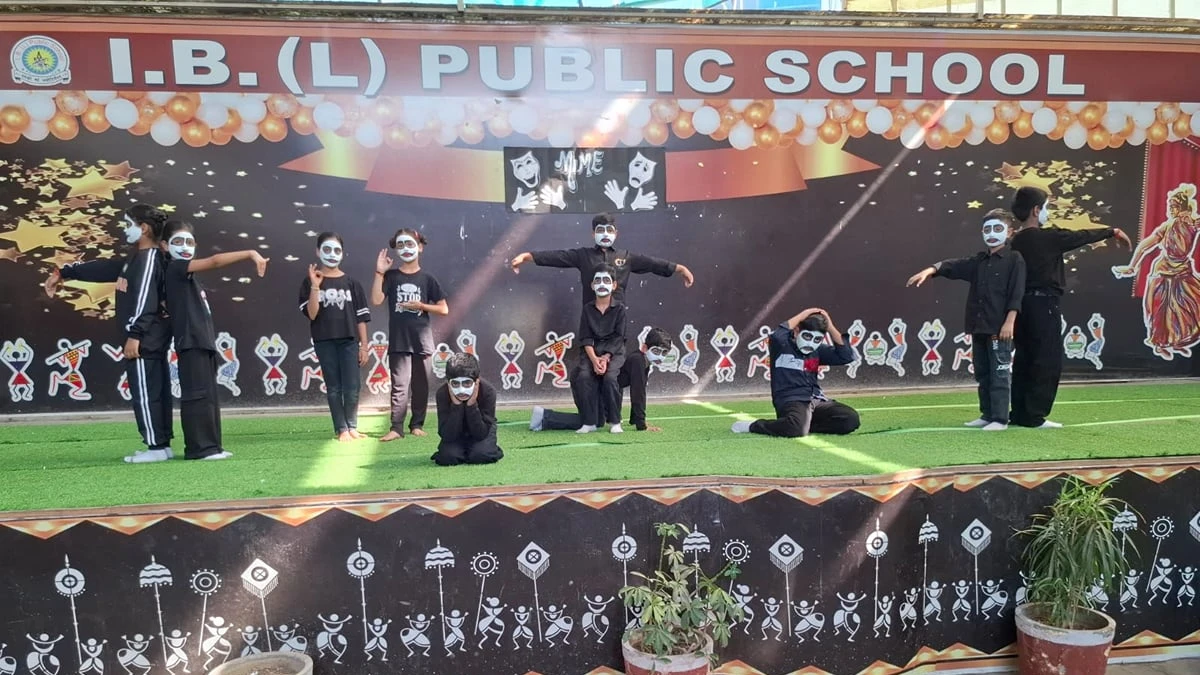 पानीपत के आईबी (एल) पब्लिक स्कूल में मूक अभिनय से बच्चों ने दिया पर्यावरण और जल संरक्षण का संदेश