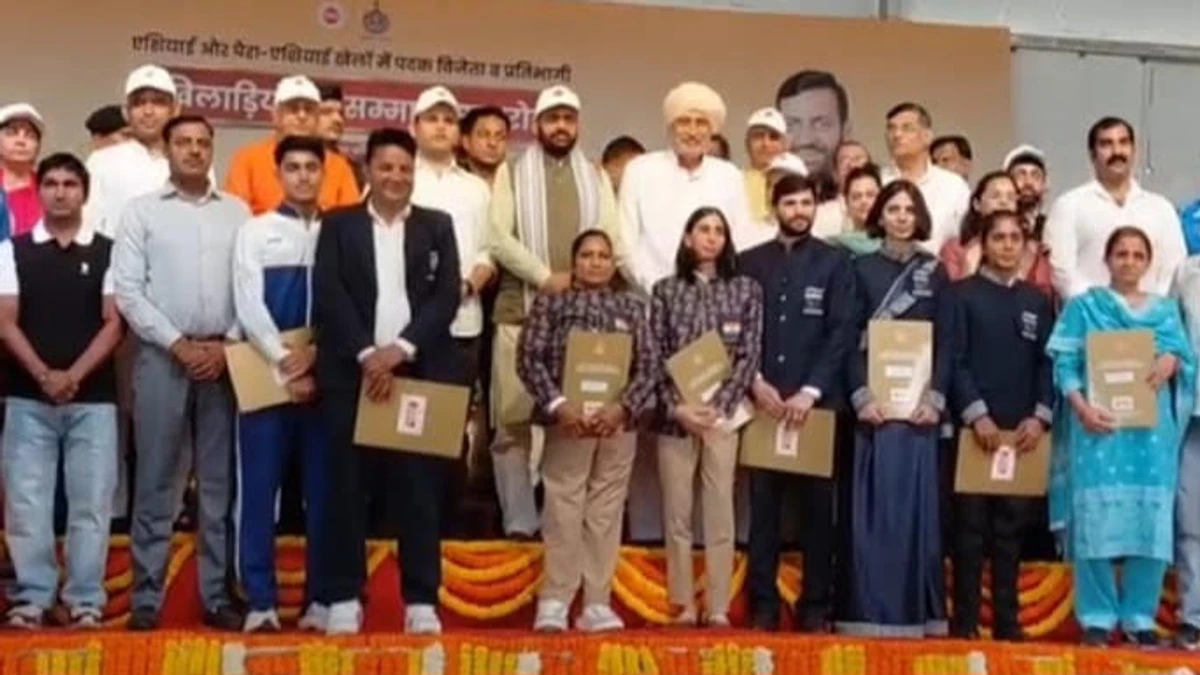 समालखा के अंतरराष्ट्रीय खिलाड़ी आर्यन सम्मानित: सीएम नायब सैनी ने 7.5 लाख चेक और नौकरी का लेटर सौंपा