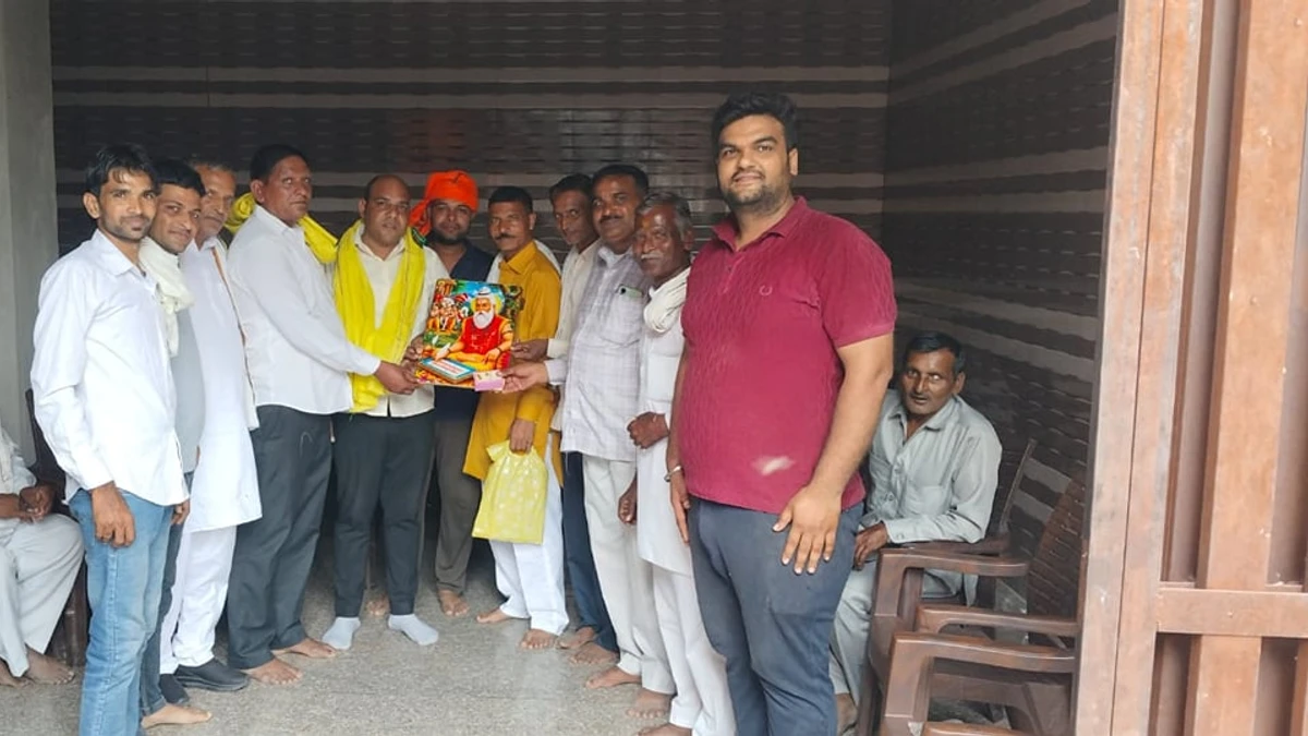 सनौली खुर्द में श्रद्धा के साथ मनाई गई महर्षि वाल्मीकि जयंती, निकली झांकी